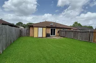 6358 Crestside Dr, Pasadena, TX 77505 - Photo 15