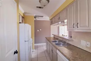 6358 Crestside Dr, Pasadena, TX 77505 - Photo 5