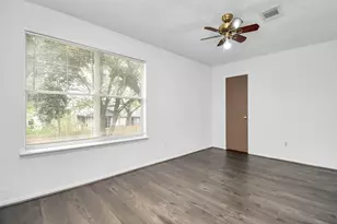 1111 W Brompton Dr, Pearland, TX 77584 - Photo 15