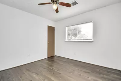 1111 W Brompton Drive, Pearland, TX 77584 - Photo 13