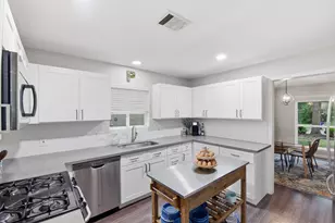 28815 Enchanted Dr, Shenandoah, TX 77381 - Photo 11