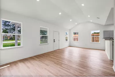 4415 Castor Street, Houston, TX 77022 - Photo 3