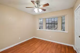 17703 Oaksham Ln, Spring, TX 77379 - Photo 19