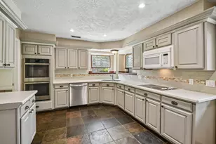 17703 Oaksham Ln, Spring, TX 77379 - Photo 17