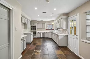 17703 Oaksham Ln, Spring, TX 77379 - Photo 13