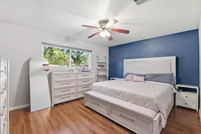 7322 Tall Pines Drive, Houston, TX 77088 - Photo 23