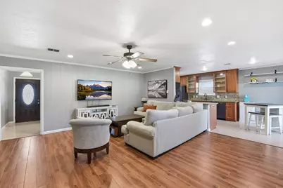 7322 Tall Pines Drive, Houston, TX 77088 - Photo 13