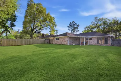 7322 Tall Pines Drive, Houston, TX 77088 - Photo 39