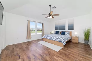 18506 E De Vaca, Galveston, TX 77554 - Photo 33