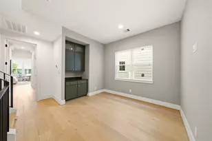 827 W 16th St, Houston, TX 77008 - Photo 29