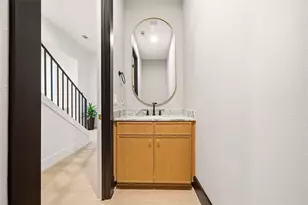 827 W 16th St, Houston, TX 77008 - Photo 15