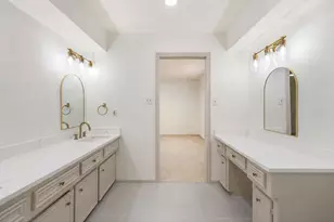 12019 Sugar Springs Dr, Houston, TX 77077 - Photo 15