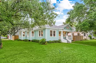 4928 Avenue R, Galveston, TX 77551 - Photo 3