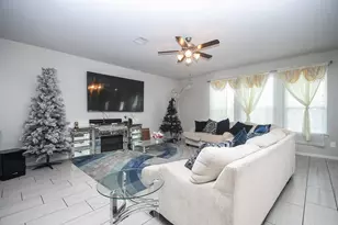 15123 Longleaf Frst Dr, Houston, TX 77090 - Photo 3