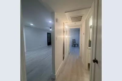 11643 Chimney Rock Road #6, Houston, TX 77035 - Photo 5