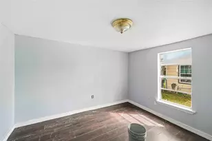 5513 Makeig St, Houston, TX 77026 - Photo 13