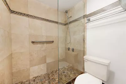 49 Briar Hollow Lane #101, Houston, TX 77027 - Photo 21