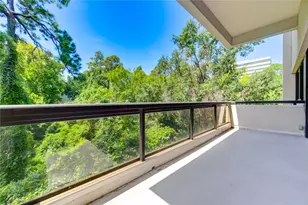 49 Briar Hollow Ln, Houston, TX 77027 - Photo 15