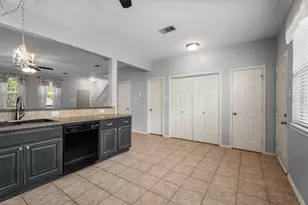 2131 Kemah Village Dr, Kemah, TX 77565 - Photo 17