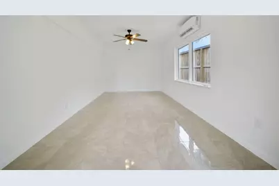10042 Briar Forest Drive, Houston, TX 77042 - Photo 47