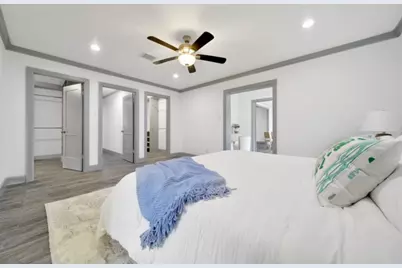 10042 Briar Forest Drive, Houston, TX 77042 - Photo 29