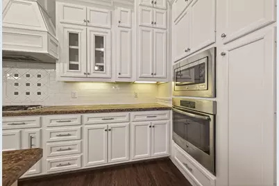 1431 W 25th Street, Houston, TX 77008 - Photo 15