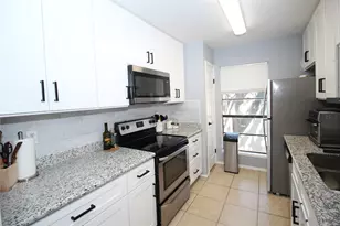 9707 Richmond Ave, Houston, TX 77042 - Photo 5