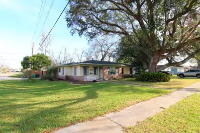 1300 Jefferson Street, Baytown, TX 77520 - Photo 1