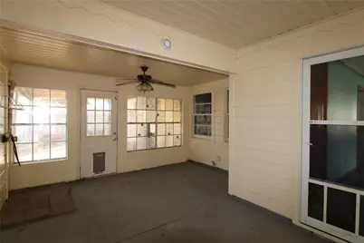 1300 Jefferson Street, Baytown, TX 77520 - Photo 15