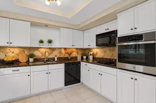 9409 Bassoon Dr, Houston, TX 77025 - Photo 15