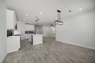 1078 St Clair St, Houston, TX 77088 - Photo 7