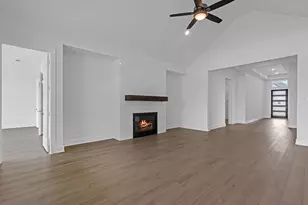 19703 Centennial Pk Ln, Cypress, TX 77433 - Photo 9