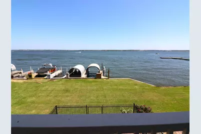 17 Regency Point, Conroe, TX 77356 - Photo 1