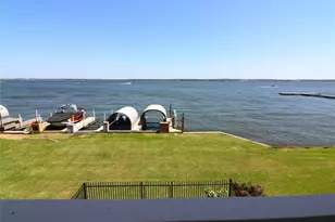 17 Regency Point, Conroe, TX 77356 - Photo 1