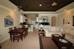 17 Regency Point, Conroe, TX 77356 - Photo 5