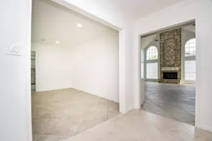 11615 Trailmont Dr, Houston, TX 77077 - Photo 9