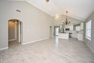 6607 W T C Jester Blvd, Houston, TX 77091 - Photo 5