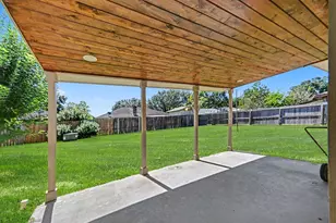 1705 E Baker Rd, Baytown, TX 77521 - Photo 33