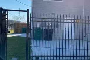 3604 Dennis St, Houston, TX 77004 - Photo 13