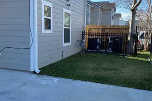 3604 Dennis St, Houston, TX 77004 - Photo 17