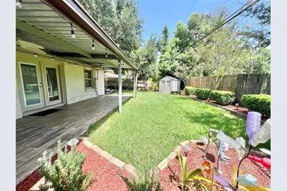 8009 Dellanera Drive, Hitchcock, TX 77563 - Photo 49