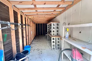 8009 Dellanera Dr, Hitchcock, TX 77563 - Photo 43