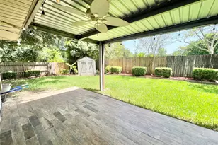 8009 Dellanera Dr, Hitchcock, TX 77563 - Photo 33