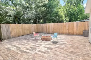 8009 Dellanera Dr, Hitchcock, TX 77563 - Photo 27