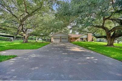 2502 Cheri Lane, Brenham, TX 77833 - Photo 5