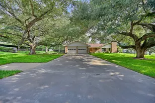 2502 Cheri Ln, Brenham, TX 77833 - Photo 5