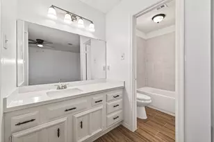 3631 Brier Gardens Dr, Houston, TX 77082 - Photo 33