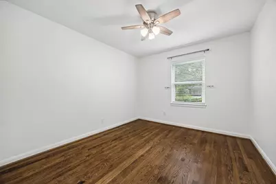 7111 Hartland Avenue, Houston, TX 77055 - Photo 21