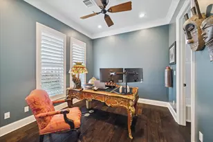 205 W 24th St, Houston, TX 77008 - Photo 3