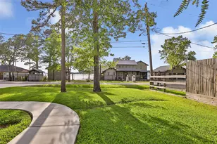 21410 Fox Pup Dr, Crosby, TX 77532 - Photo 5